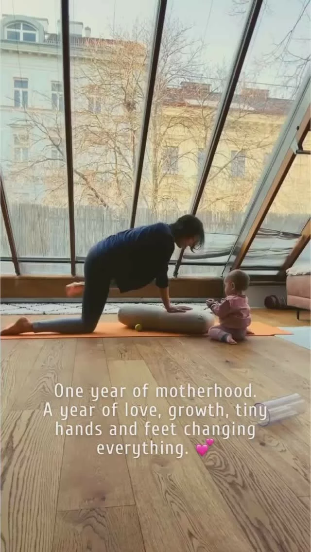 #parenthood #momlife #babylove #yinyoga #parenting 
#oneyearold #yogawithbaby #tinymoments #motherhoodjourney #growingasparents 

FROM MY 💓 TO YOU, LITTLE BABYGIRL 💌